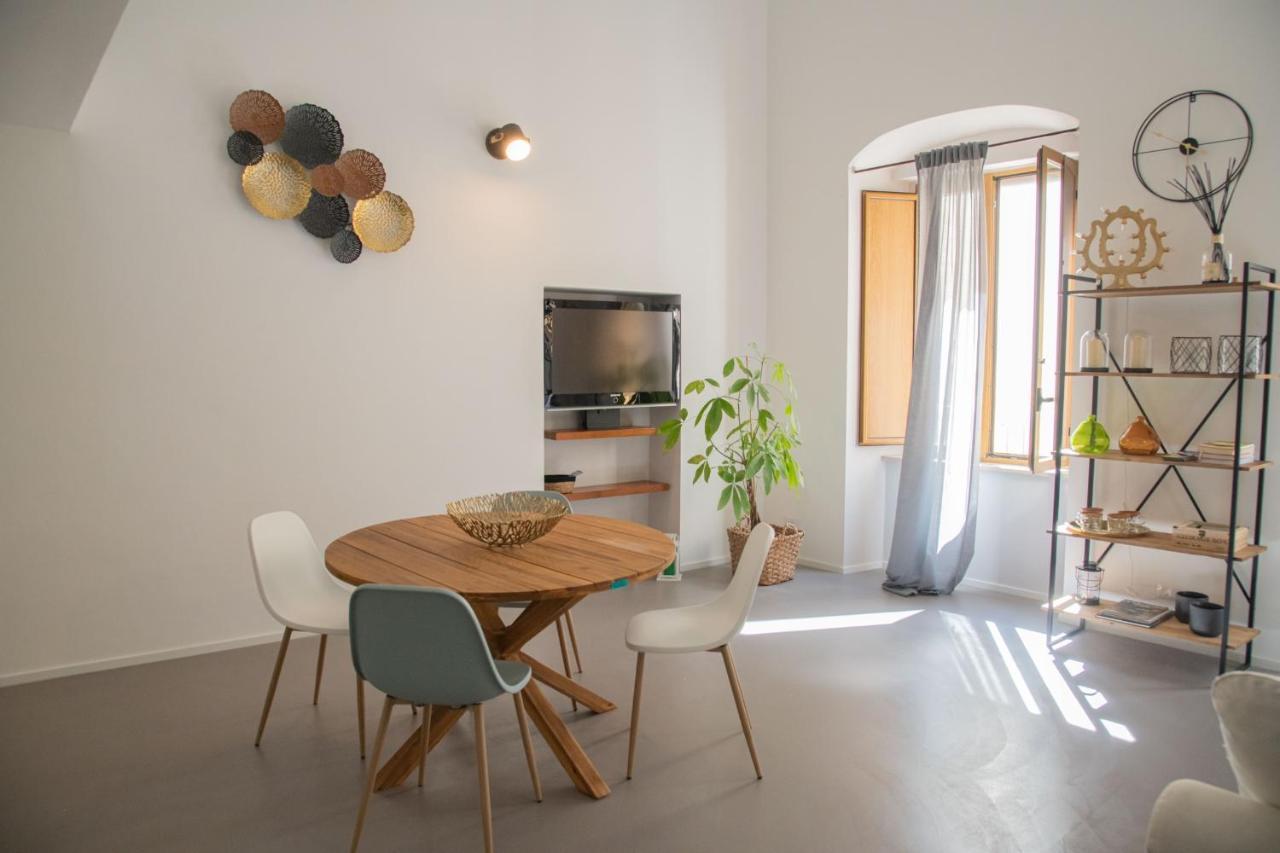 Casa Sant'Orsola - Appartamento Nella Citta Antica Мольфетта Экстерьер фото